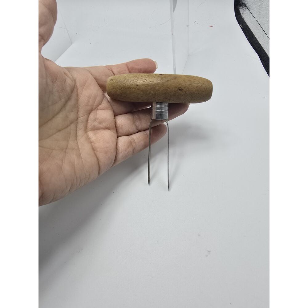 Prong Type Wine Opener Corkscrew Wood Handle Vintage